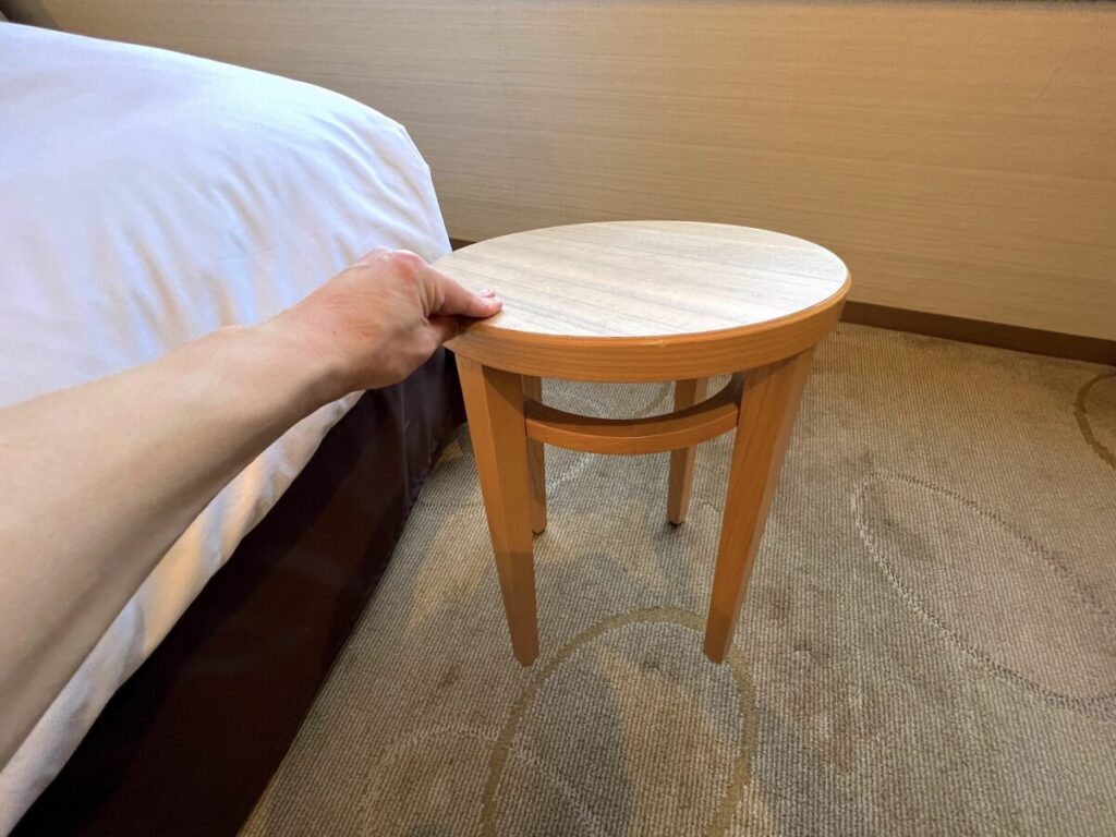 JRタワーホテル日航札幌 客室設備 テーブル