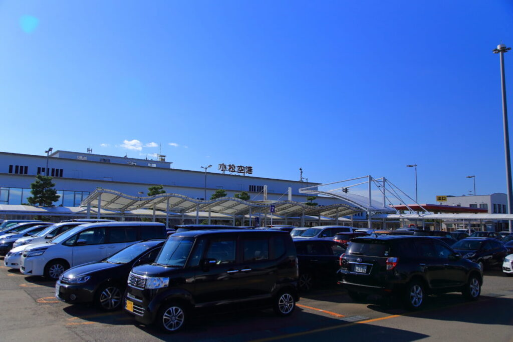 【車中泊で日本一周ひとり旅31日目】小松空港