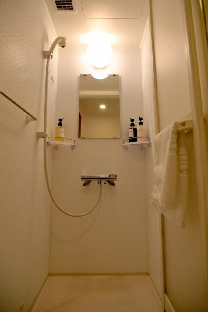 ドーミーイン旭川 客室内 バスルーム シャワー