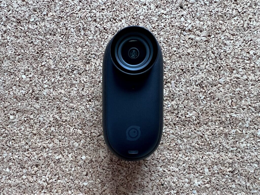 Insta360 GO 3 カメラ正面