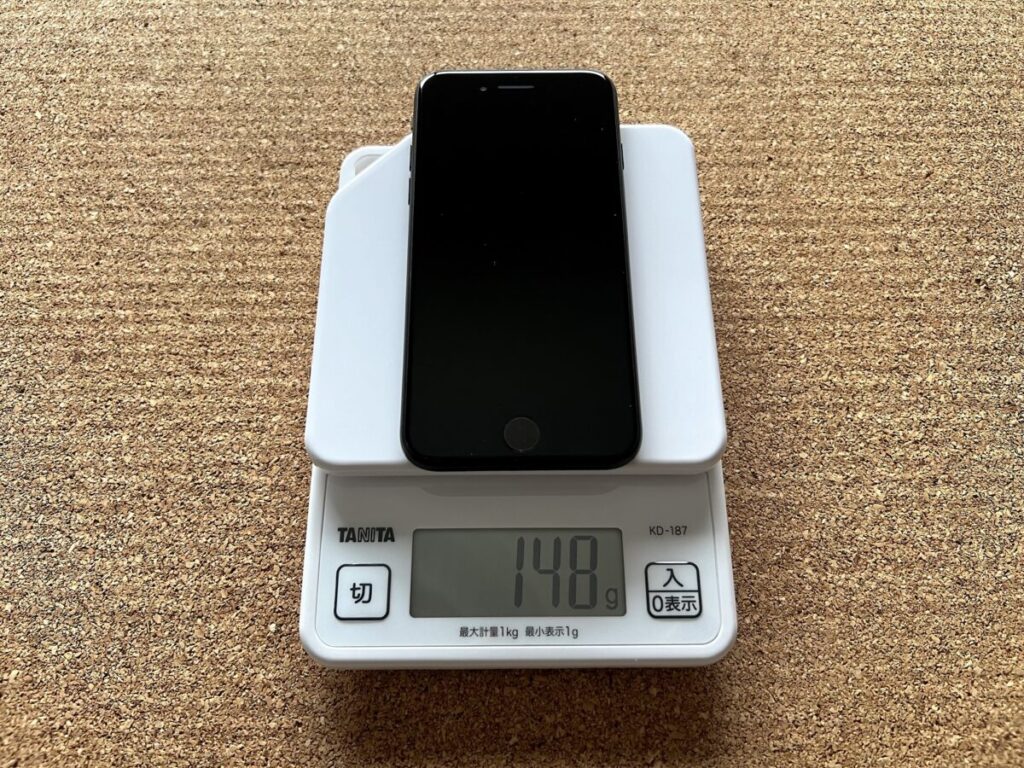 FS040W 本体重さiPhoneSE2