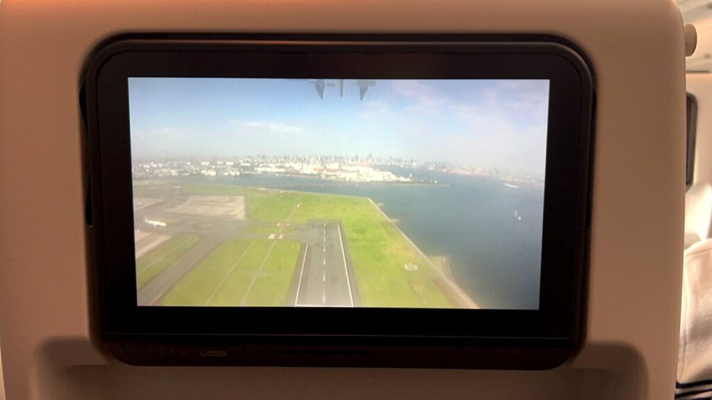 羽田空港 飛行機内 モニター映像