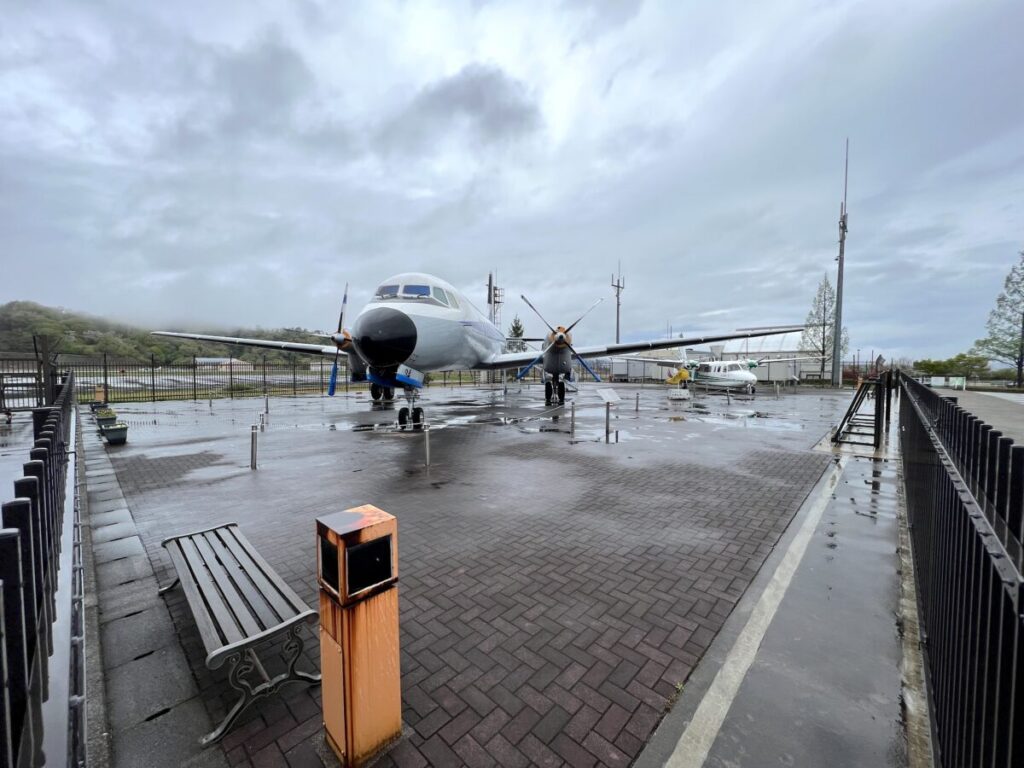 コウノトリ但馬空港 飛行機展示