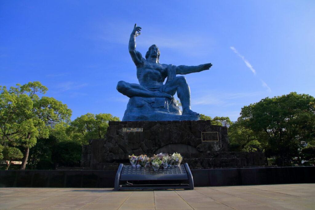 平和祈念像 駐車場