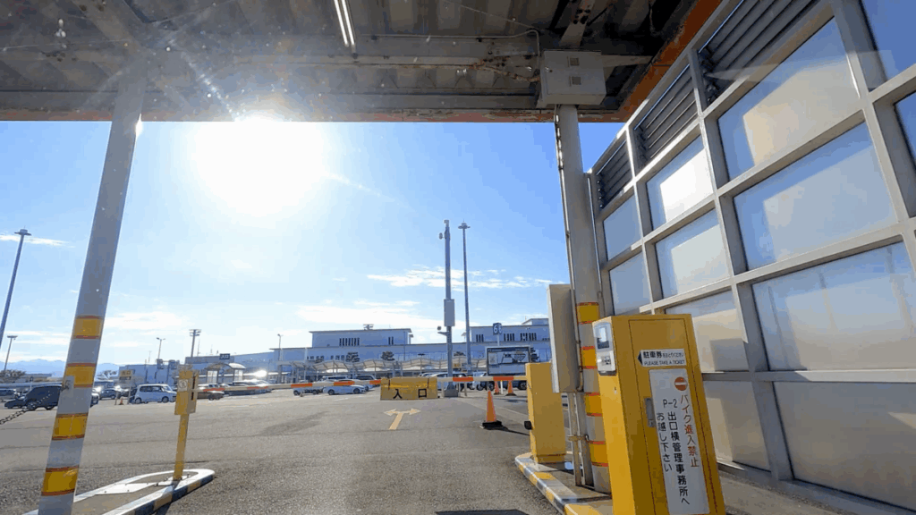 小松空港 駐車場