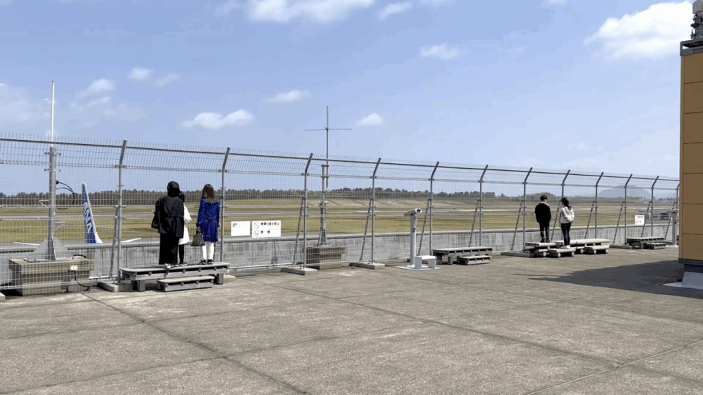鳥取砂丘コナン空港 展望デッキ 国内線