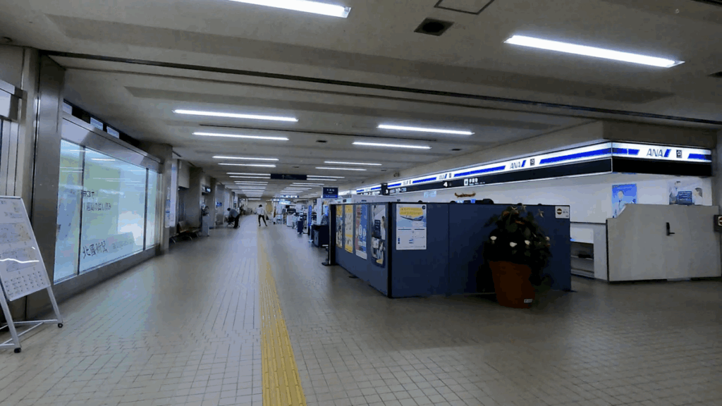 小松空港 空港建物1F 航空会社カウンター