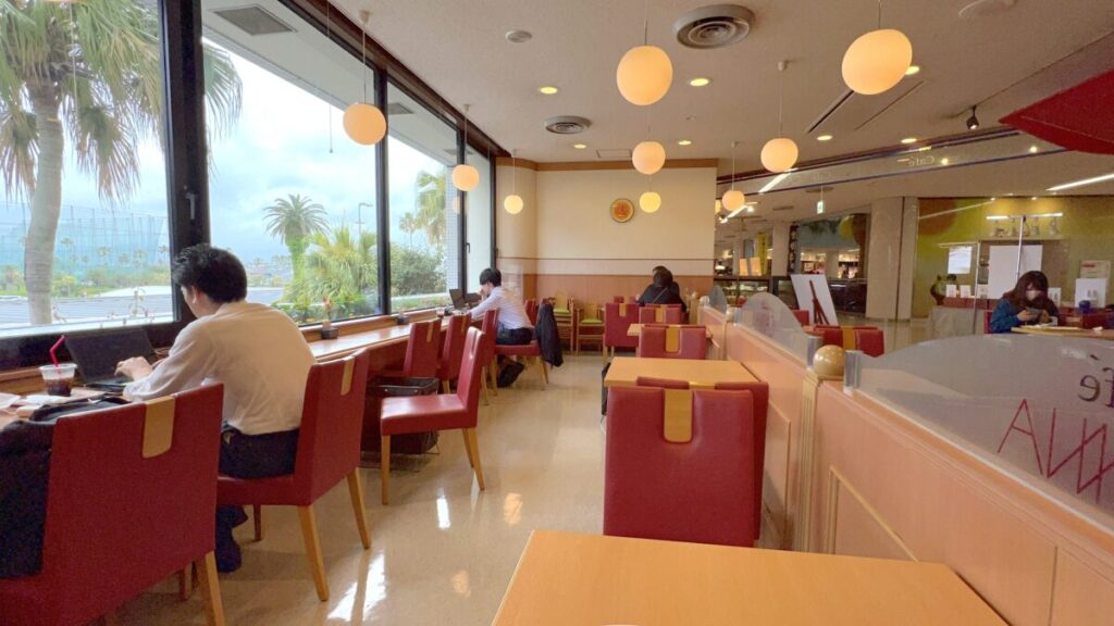 宮崎空港 カフェ カンナ カレーライス