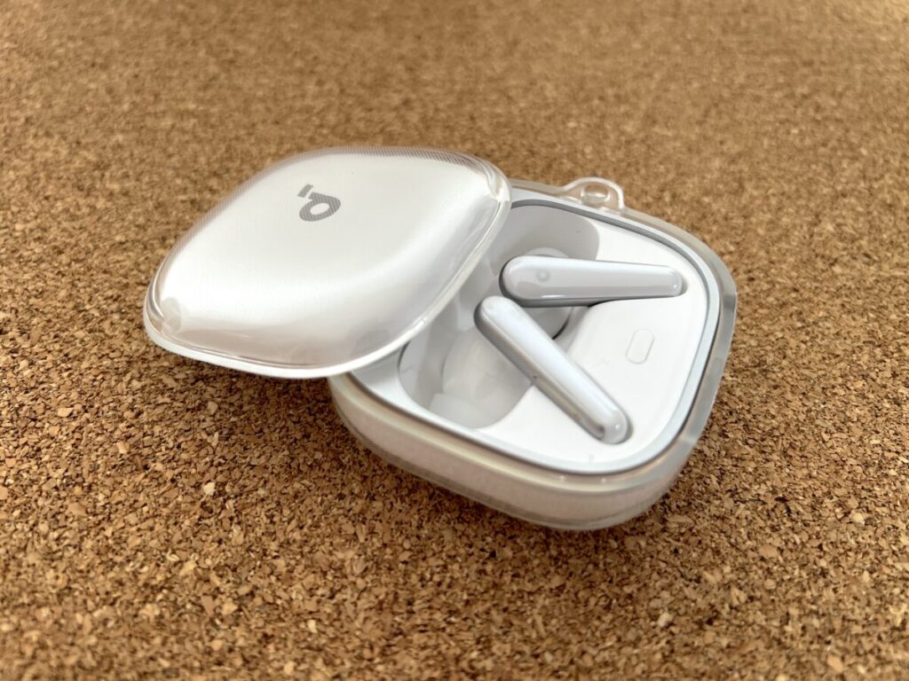 Soundcore Liberty 5 ケース