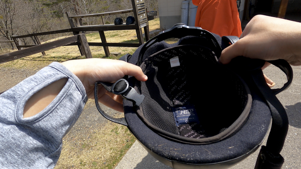 日本在来馬 木曽馬 木曽馬の里 体験乗馬受付 準備