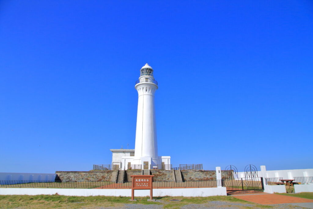 寒立馬 尻屋崎放牧場 尻屋埼灯台