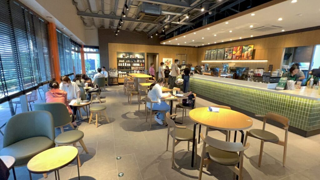 スタバ 全国制覇 スターバックスコーヒー 沖縄八重瀬店