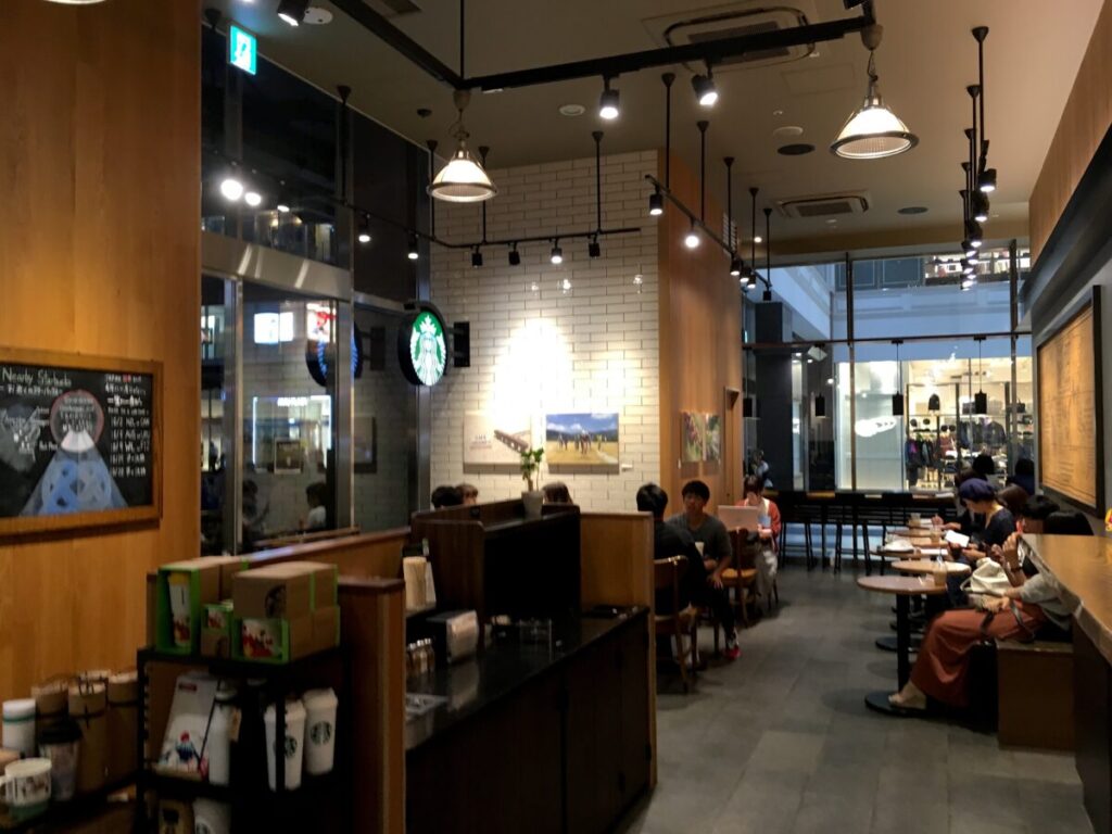 スタバ 全国制覇 スターバックスコーヒー アミュプラザおおいた1階店