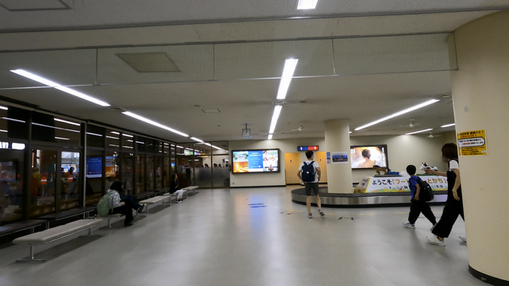 帯広空港 レンタカー 帯広空港出口2
