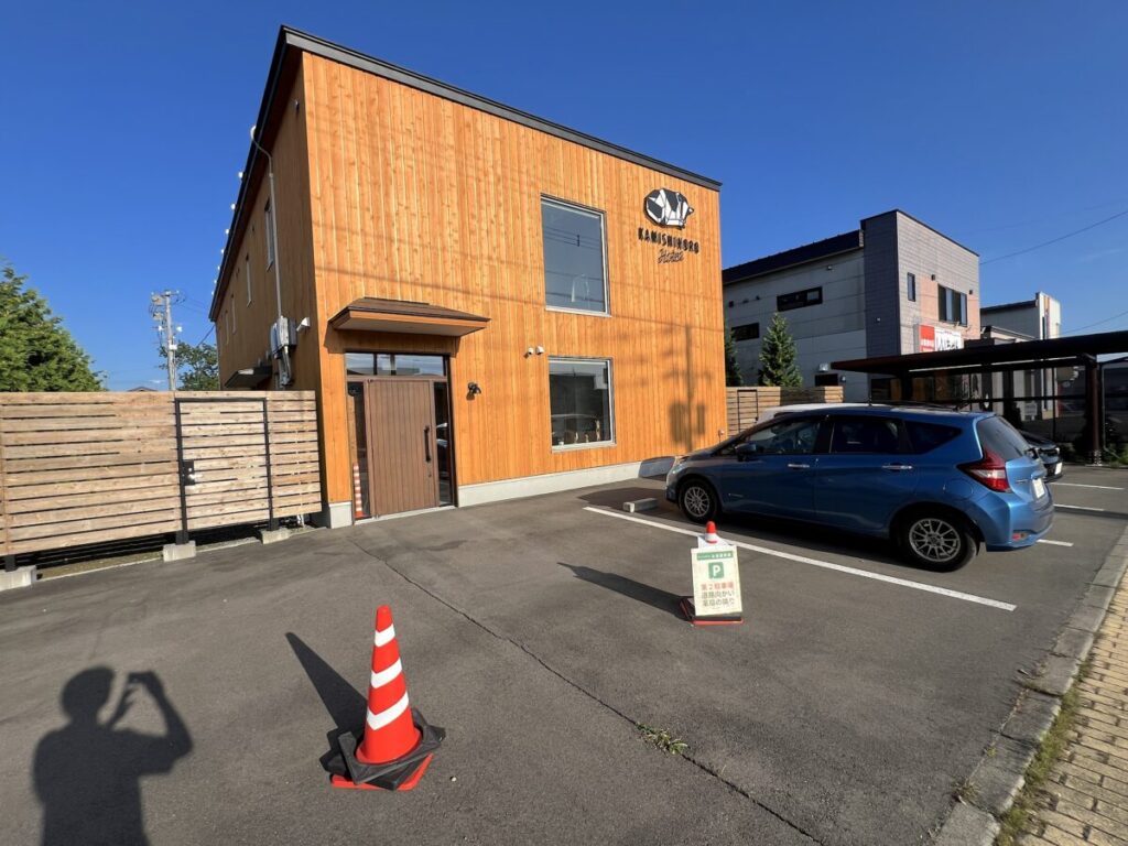 カミシホロホテル 駐車場 ホテル前