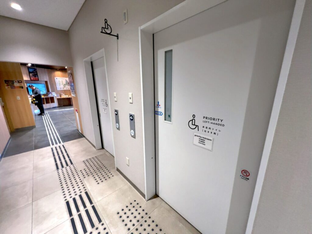 道の駅かみしほろ 多目的トイレ 利き手