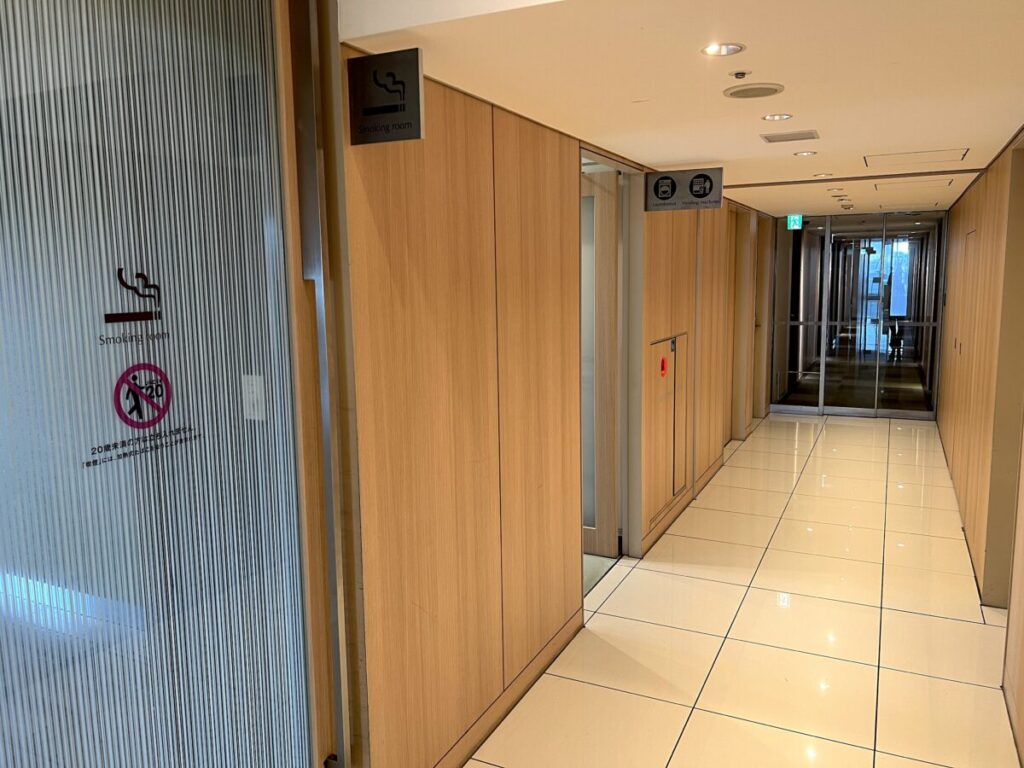 京急EXイン ホテル施設 喫煙所